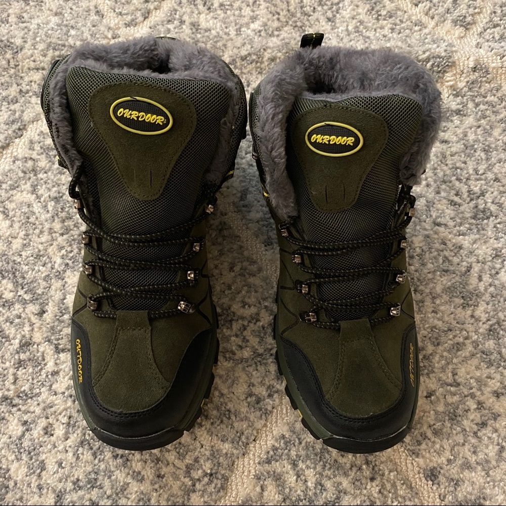 NWOB Snow Boots / Hiking Boots for Men - Picture 4 of 6